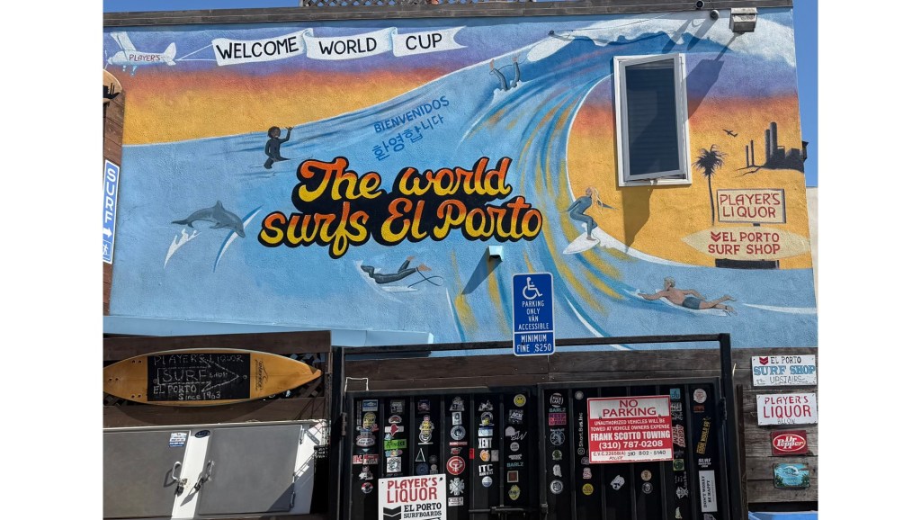 Manhattan Beach’s El Porto Surf Shop mural switches up to support World Cup – Daily Breeze