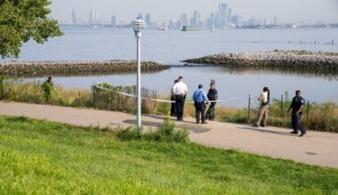 Teen dies after being thrown by moped in Brooklyn jetty crash