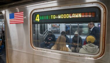 Evening commute snarled on Lexington Ave. MTA subway line due to signaling issues