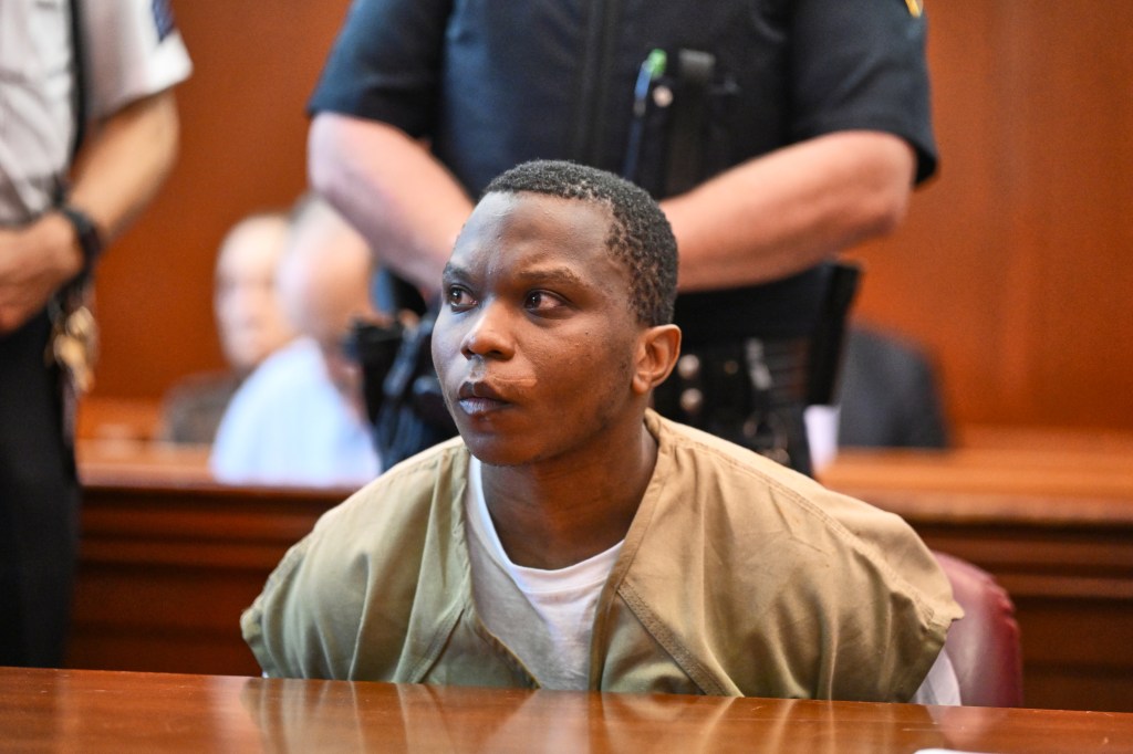 Gang member who killed Columbia U. teaching assistant in Manhattan stabbing spree pleads guilty