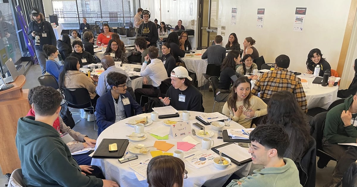 At Hunter College, students tackle garbage — and a new way of shaping policy