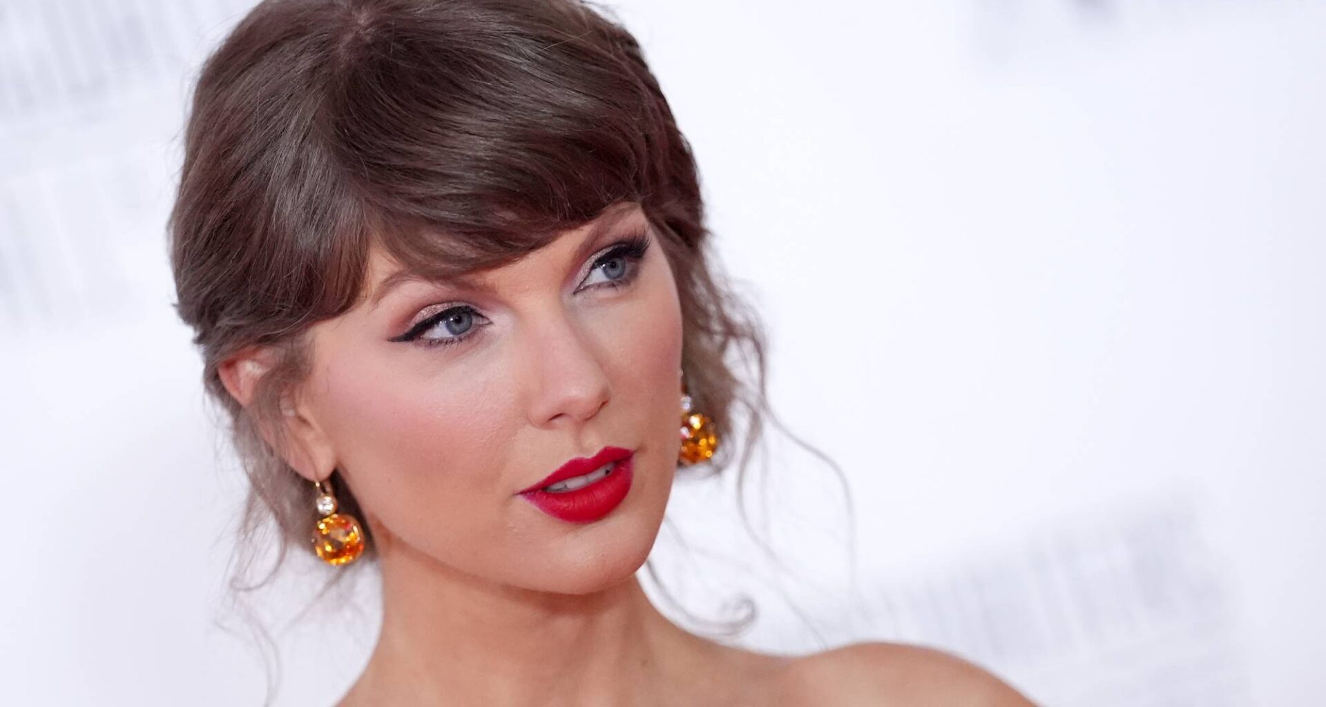 Taylor Swift paid "over $160,000" to obtain NYC Permit for MSG Wedding, says mayor Zohran Mamdani