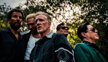Queens of the Stone Age tour
