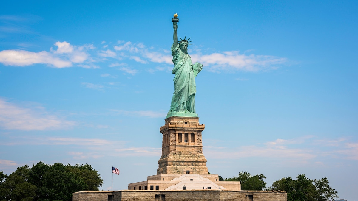 The story behind New York City’s Statue of Liberty—and how to make the most of your visit