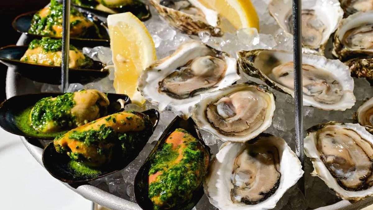 Zig Zag Oyster Bar opens in Brooklyn's Prospect Heights, bringing a neighborhood-focused coastal-inspired food and wine program.