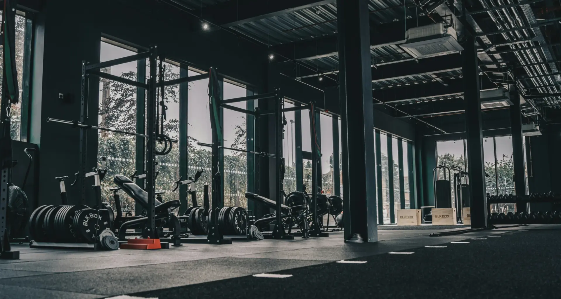 Manhattan retail vacancies hit a record low as boutique gyms and wellness brands land major leases and reshape retail demand.