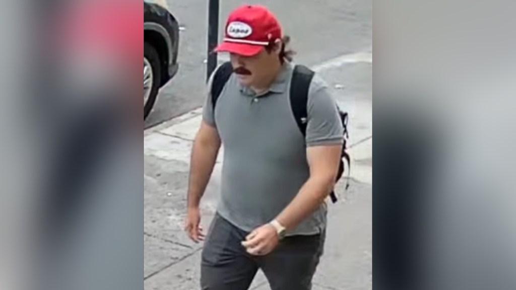 Man, 64, shoved, injured by attacker shouting anti-Jewish slurs in Brooklyn