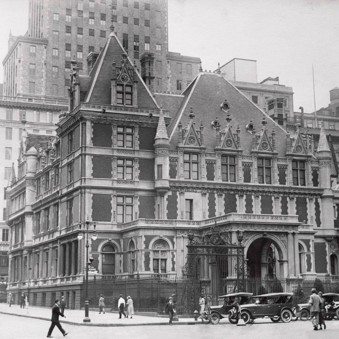 Cornelius Vanderbilt II's home on Fifth Avenue, where Bergdorf Goodman now is