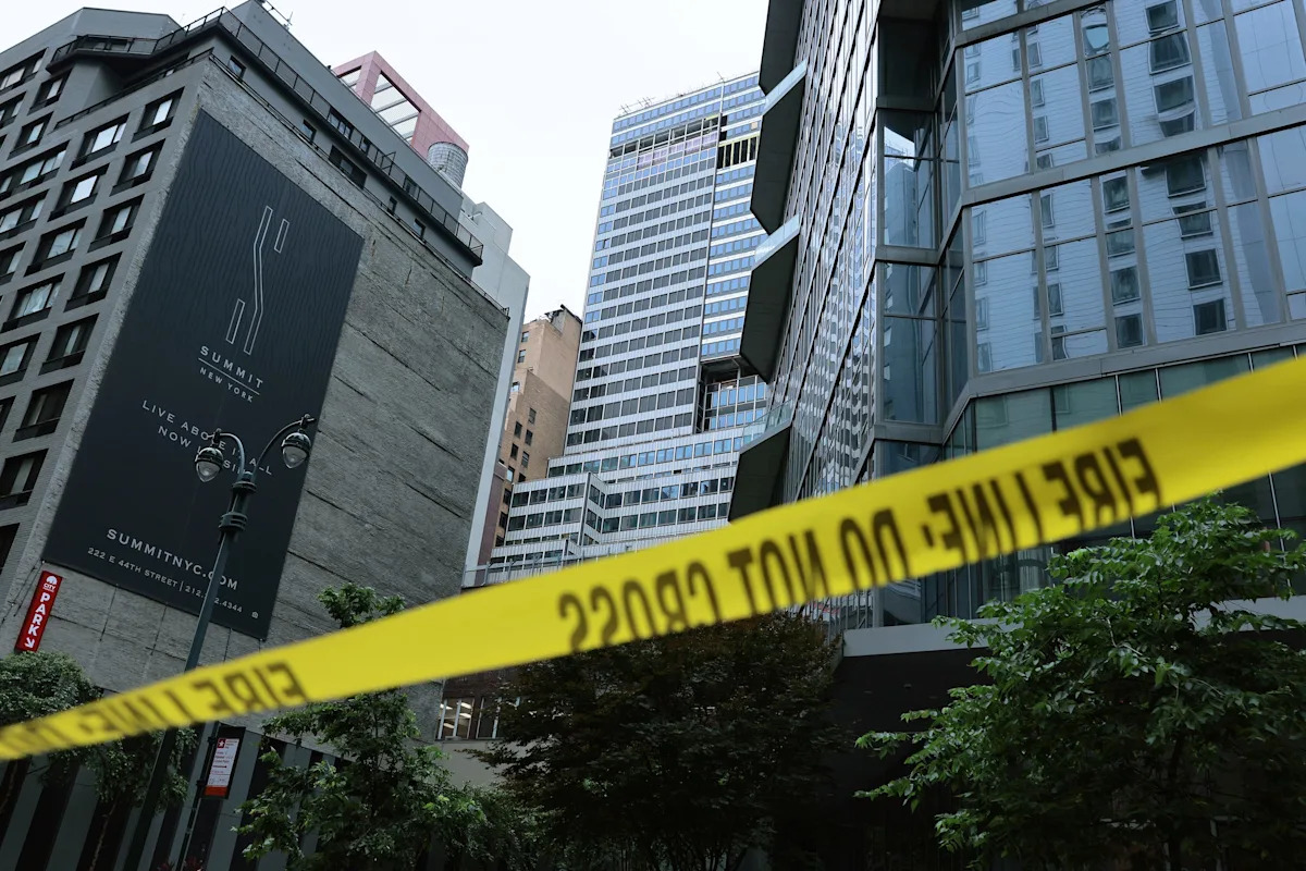 NYC building at risk of collapse is 'stable,' more evacuations lifted