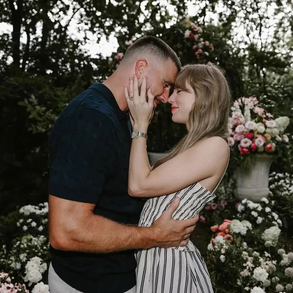 Travis Kelce and Taylor SwiftCredit: Taylor Swift & Travis Kelce