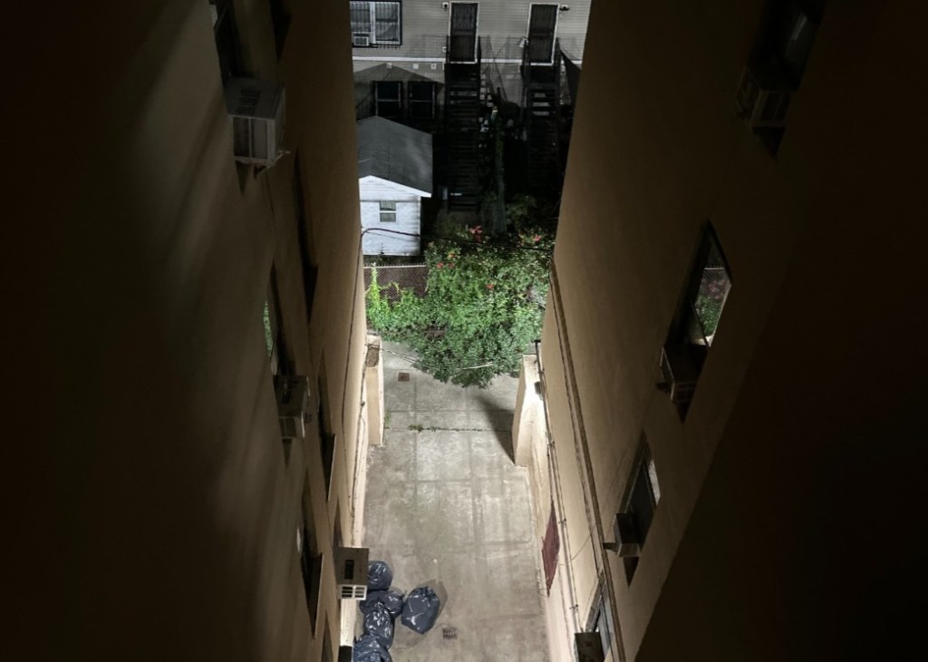 Questions remain after toddler survives 5-story fall from New York building – The Mercury News