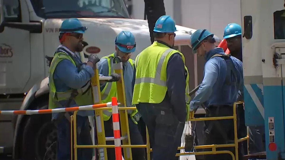 Intense heat knocks out power for thousands across New York City as resident search for relief