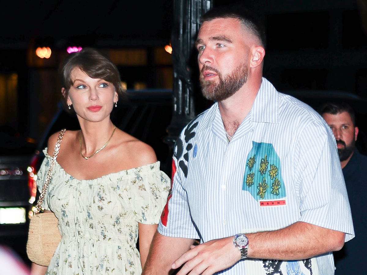 Taylor Swift and Travis Kelce Arrive in NYC Ahead of Reported Wedding