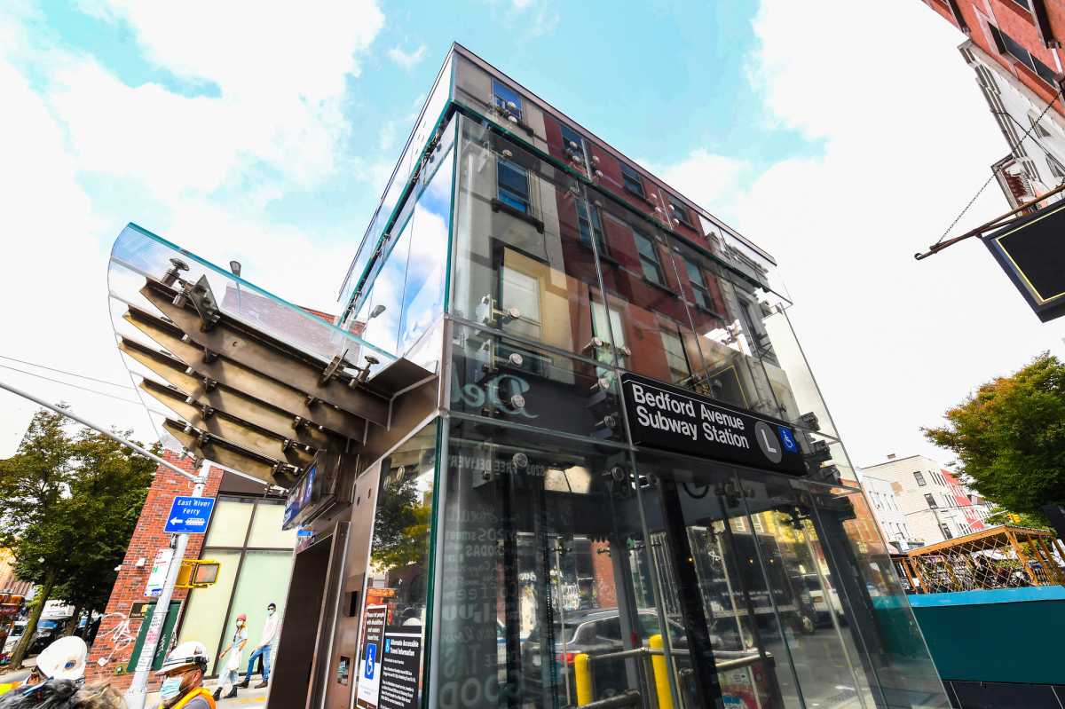 MTA to install elevators at five Brooklyn subway stations with funding from congestion pricing • Brooklyn Paper
