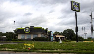 Corporate shutdown ends 16-month run for Manhattan’s Beef-a-Roo