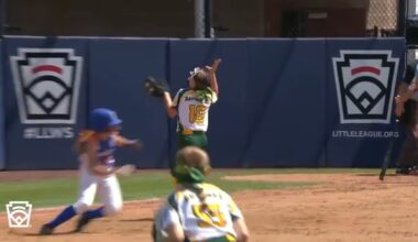 Brooklyn Davenport's clever play - Little League