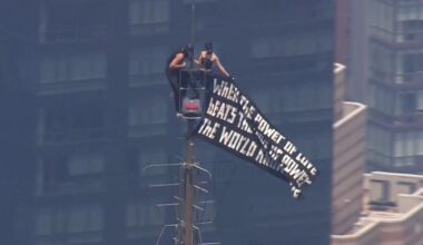 Couple that stunned NYC by climbing Empire State Building could face prison time