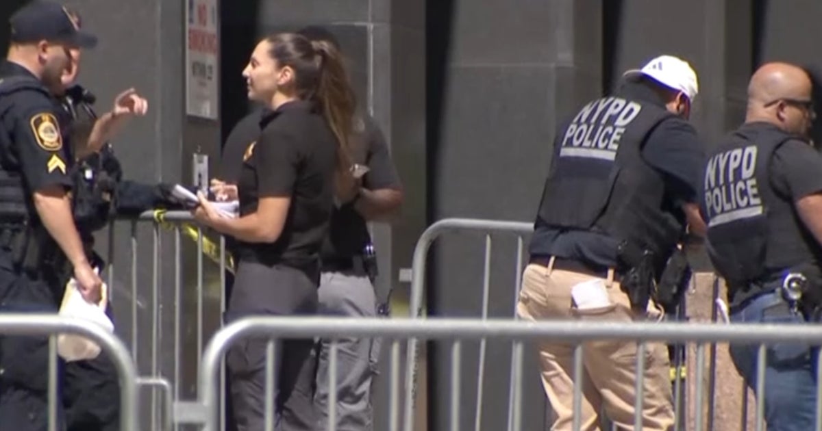 Former FBI agent on explosion outside New York City federal building