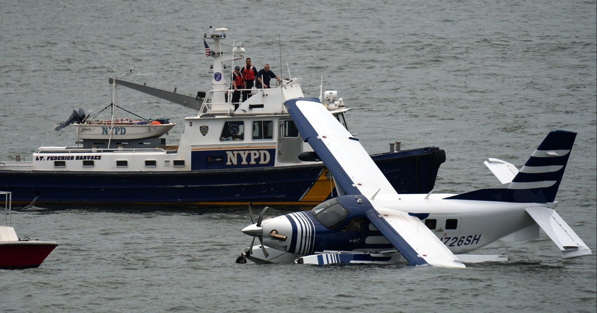 Passenger recounts seaplane's hard landing in New York City's East River
