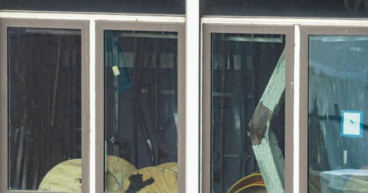 Some evacuations lifted after Manhattan high-rise stabilized following fears of collapse