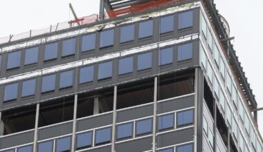 Unstable Midtown Manhattan building has stopped moving, officials say