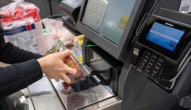 NY state bill may give shoppers a 10% deal for self checkout