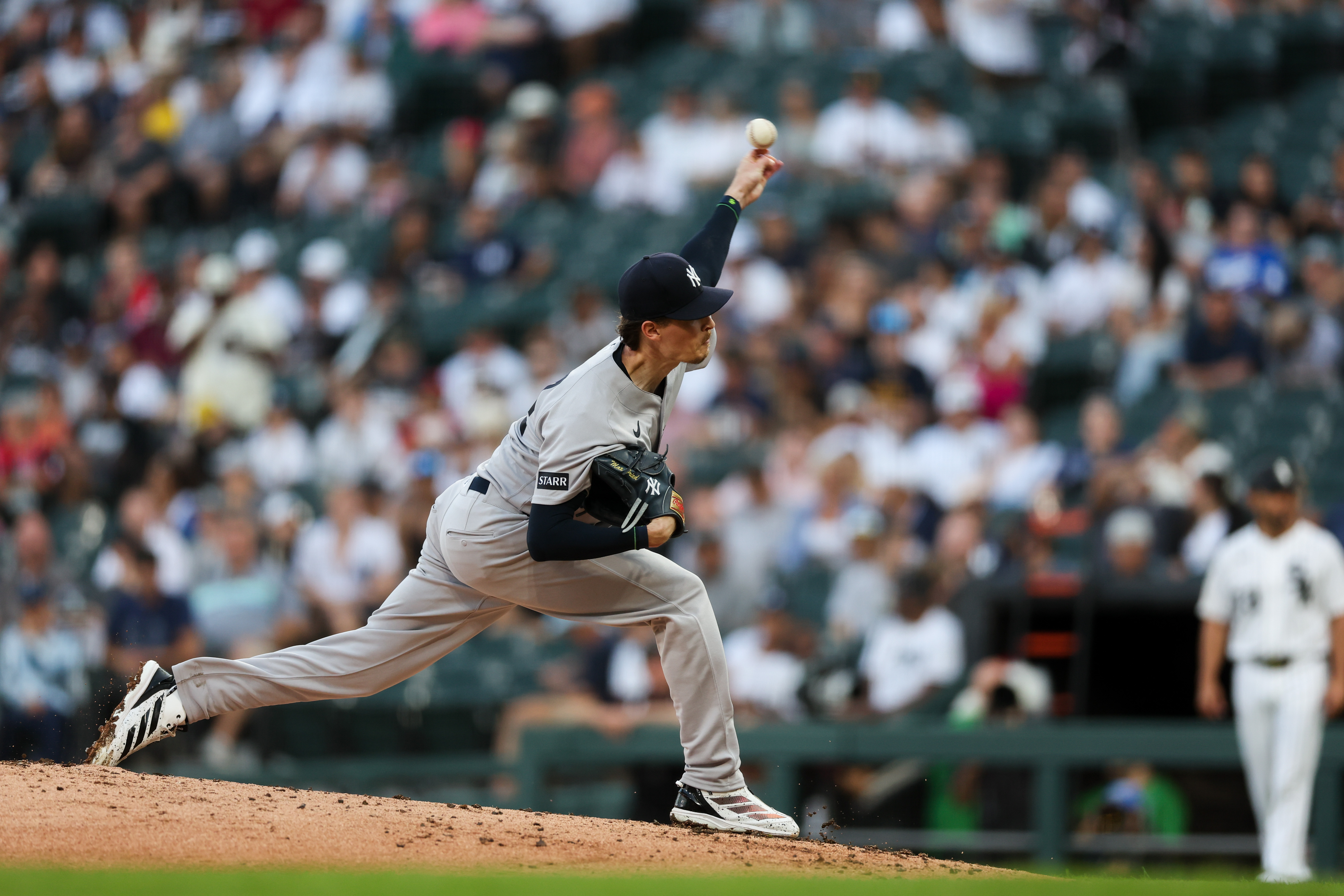 Yankees pitcher Max Fried (54) pitches during the first inning against the White Sox at Rate Field July 27, 2026 in Chicago. (Armando L. Sanchez/Chicago Tribune)