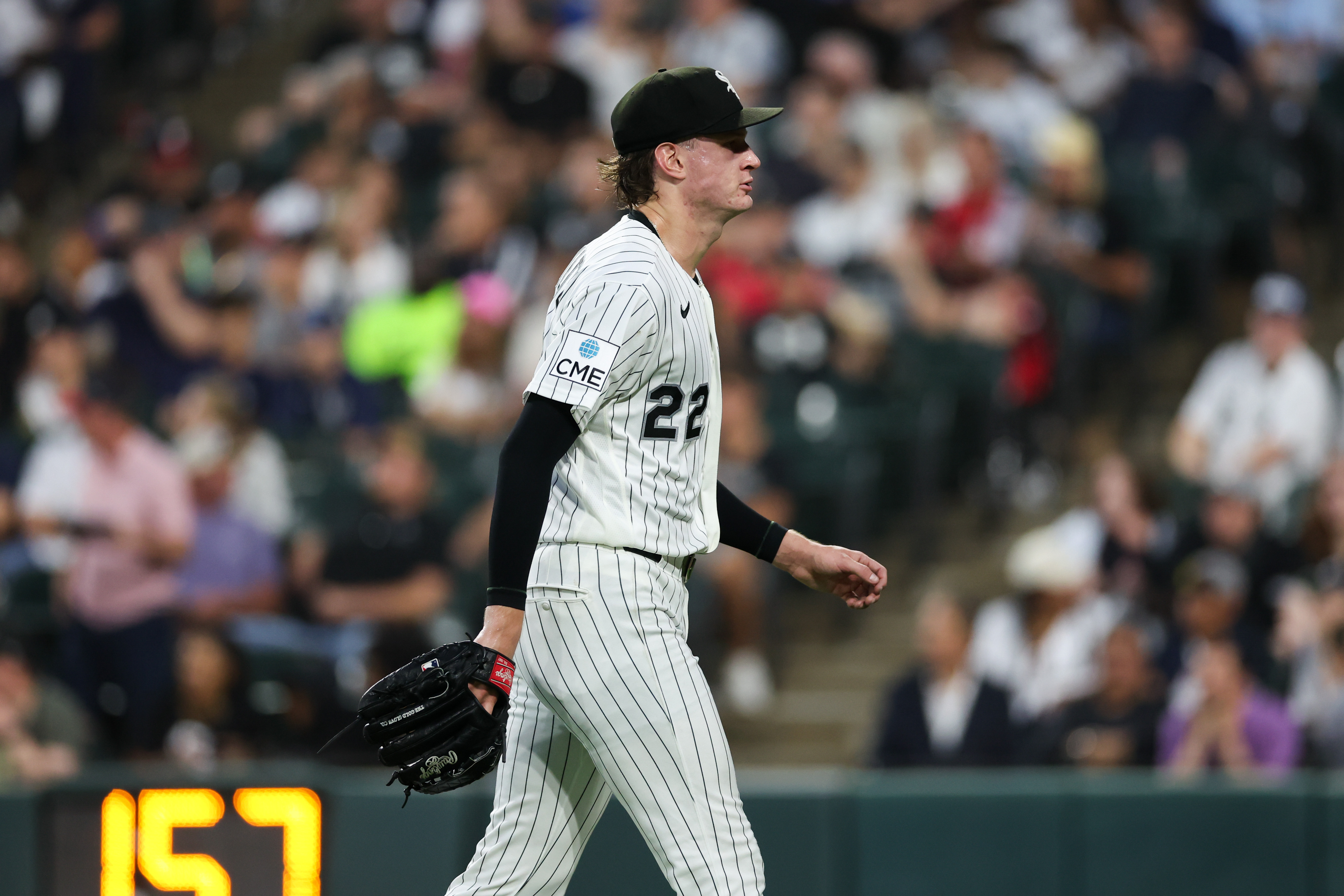 White Sox pitcher Noah Schultz (22) gets taken out of the game during the fourth inning Yankees at Rate Field July 27, 2026 in Chicago. (Armando L. Sanchez/Chicago Tribune)
