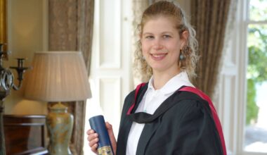 Lady Louise Windsor sparks comparison to surprising royal relative in her graduation photos