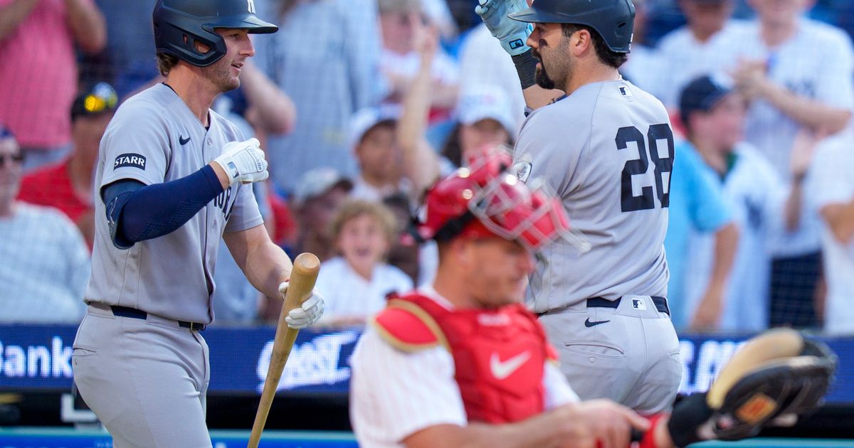 Wells and Domínguez homer to lead New York Yankees past Philadelphia Phillies 3-1 :: WRAL.com