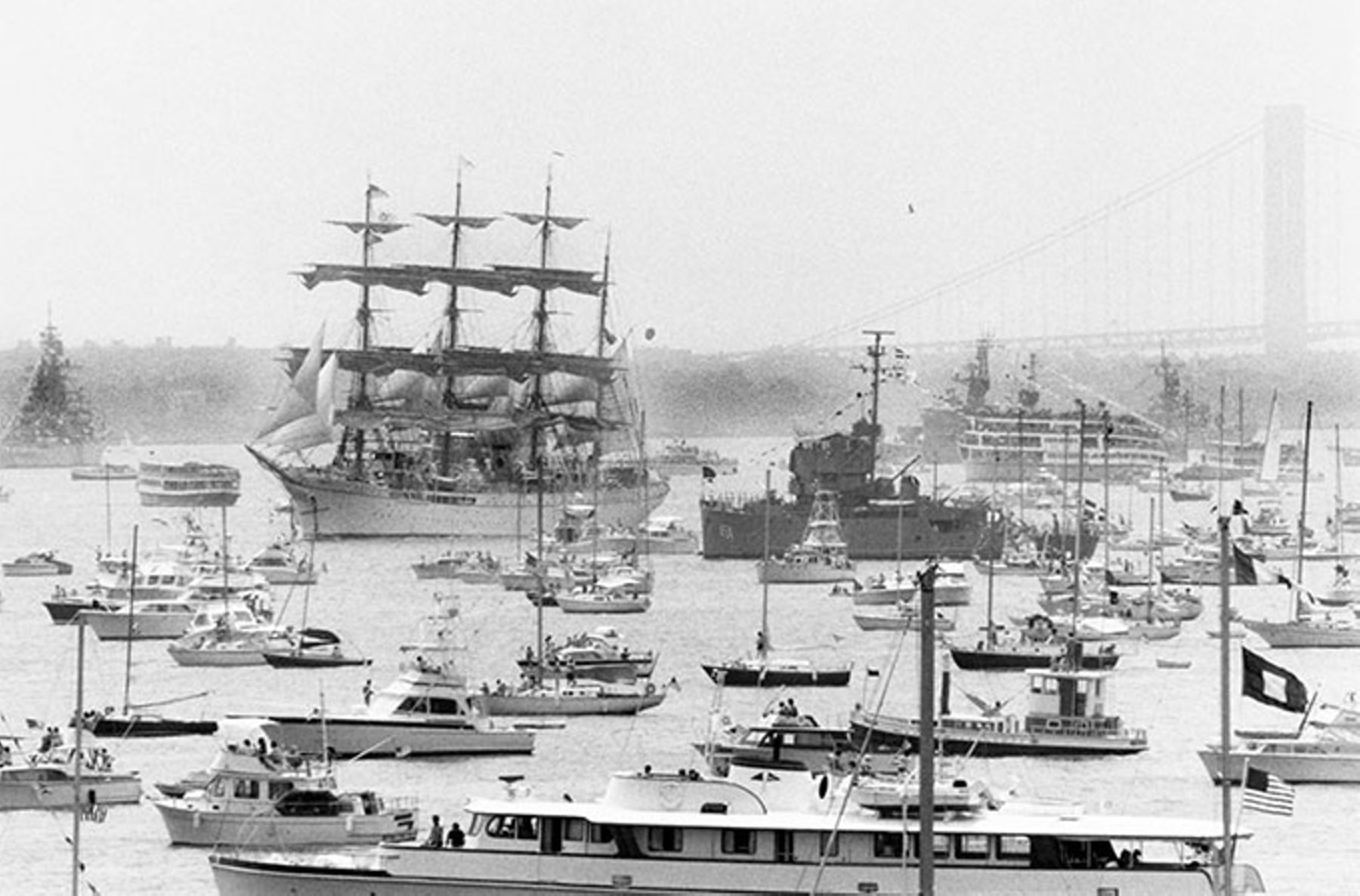 'Dar Pomorza' of Poland in New York Harbor during Operation Sail.