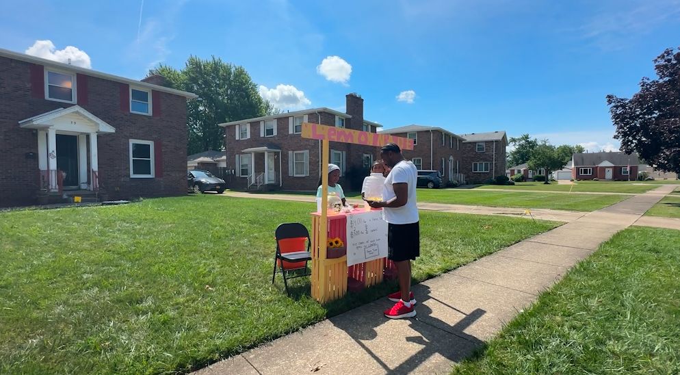Western N.Y. twins raise money for other kids