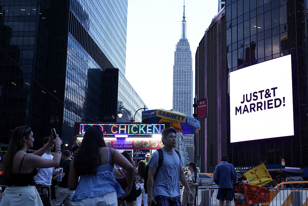 Midnights in Midtown: The wedding that stopped NYC