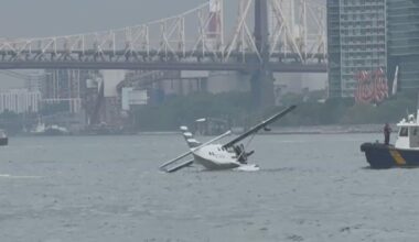Seaplane with 10 on board makes hard landing in NYC's East River, FDNY says