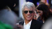 Jon Bon Jovi ends his concert in New York due to sinus infection.