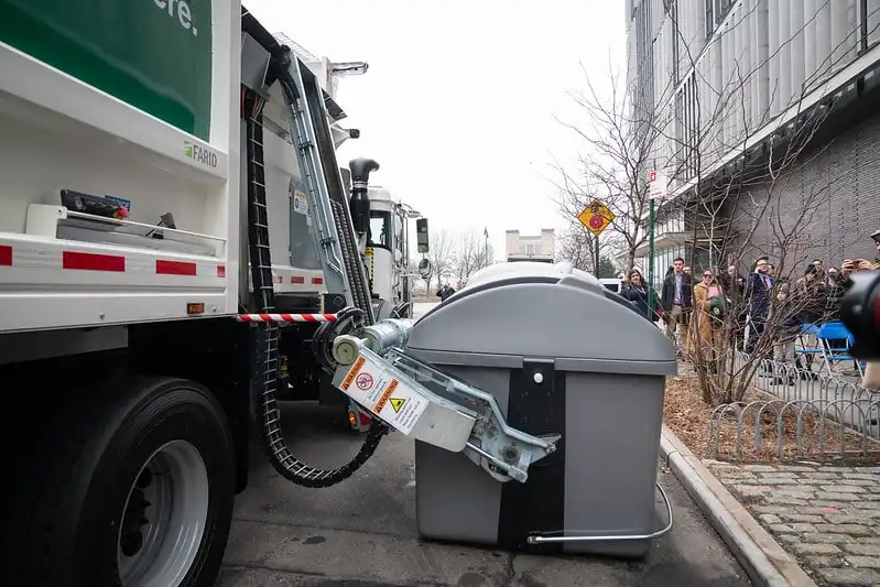 Side-loading trucks can automatically grab and dump the Empire Bins.
