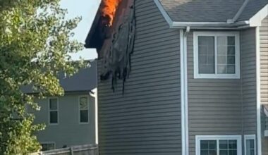 Four people displaced after Manhattan apartment fire damages three units