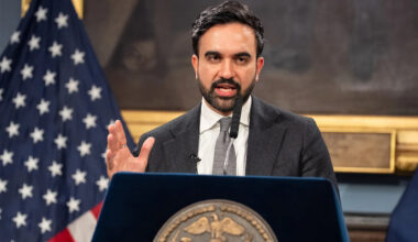 Mamdani expands cooling centers, pool hours, outreach to help NYC cope with heat
