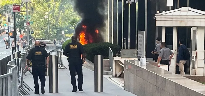 FBI SAYS MAN ARRESTED AFTER SETTING OFF EXPLOSIVE OUTSIDE MANHATTAN FEDERAL BUILDING