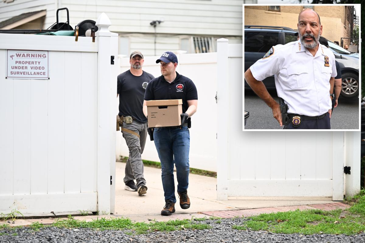 Federal agents search home of ex-NYC Sheriff Anthony Miranda