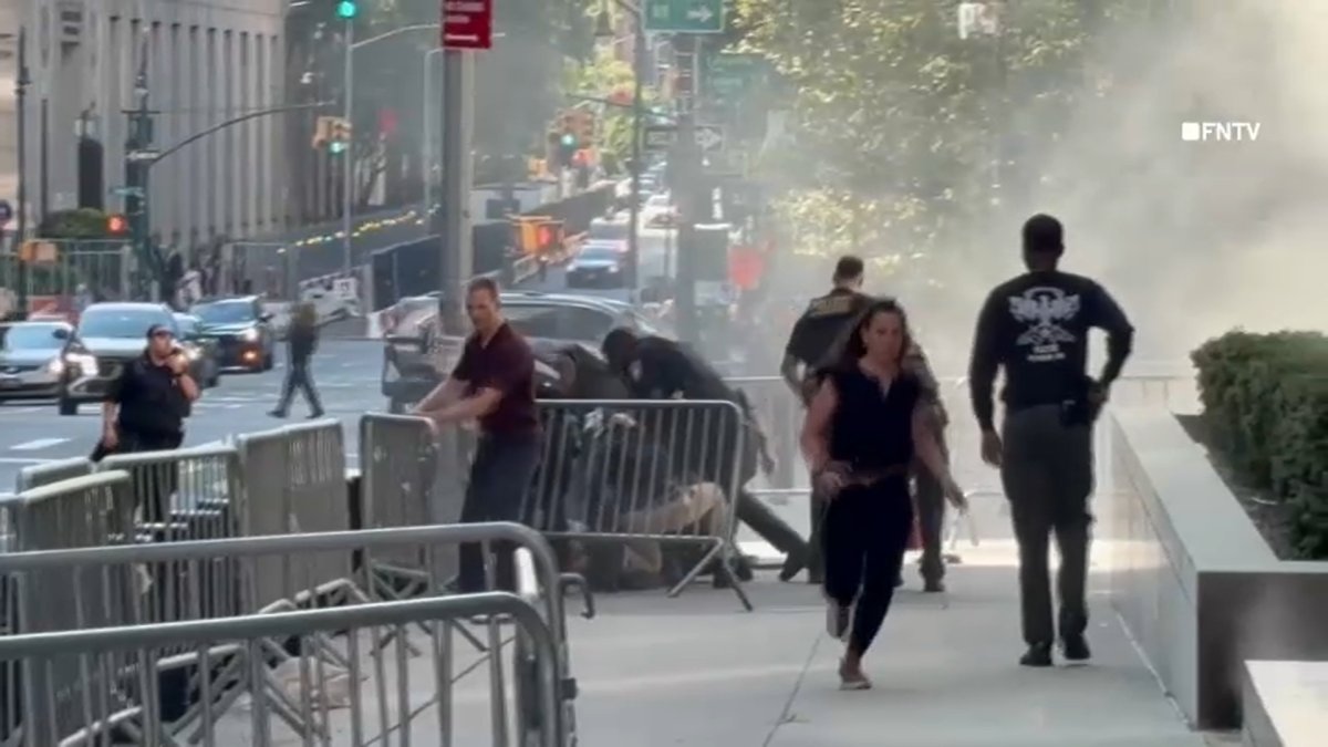 Smoke device set off at 26 Federal Plaza – NBC New York