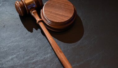 Manhattan Beach attorney pleads guilty to embezzling client settlement money