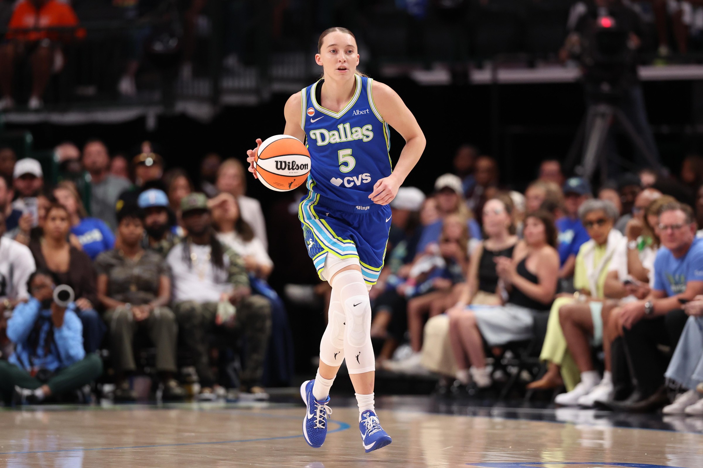 DALLAS, TEXAS - JULY 12: Paige Bueckers #5 of the Dallas Wings controls the ball during the first quarter against the Chicago Sky at American Airlines Center on July 12, 2026 in Dallas, Texas. NOTE TO USER: User expressly acknowledges and agrees that, by downloading and or using this photograph, user is consenting to the terms and conditions of the Getty Images License Agreement. (Photo by Sam Hodde/Getty Images)
