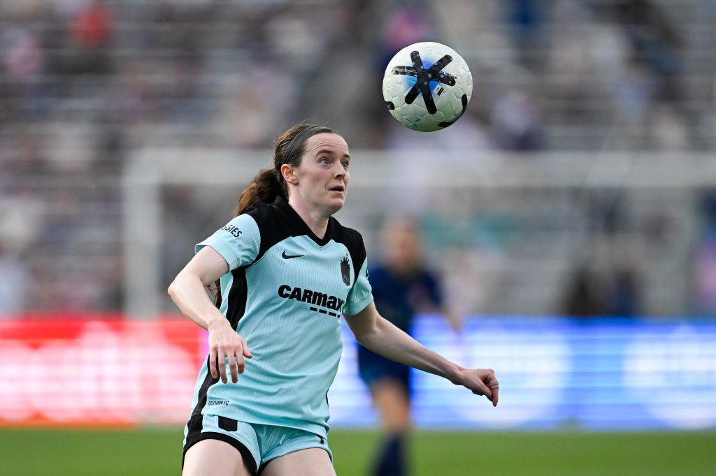 Gotham FC midfielder Rose Lavelle controlling the ball during a game against San Diego Wave FC.