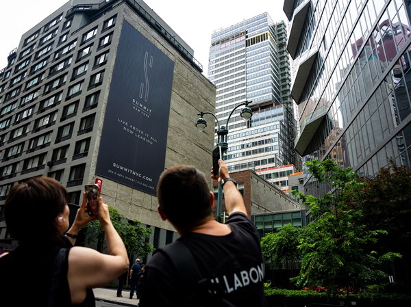 New York's effort to convert offices into housing comes with challenges