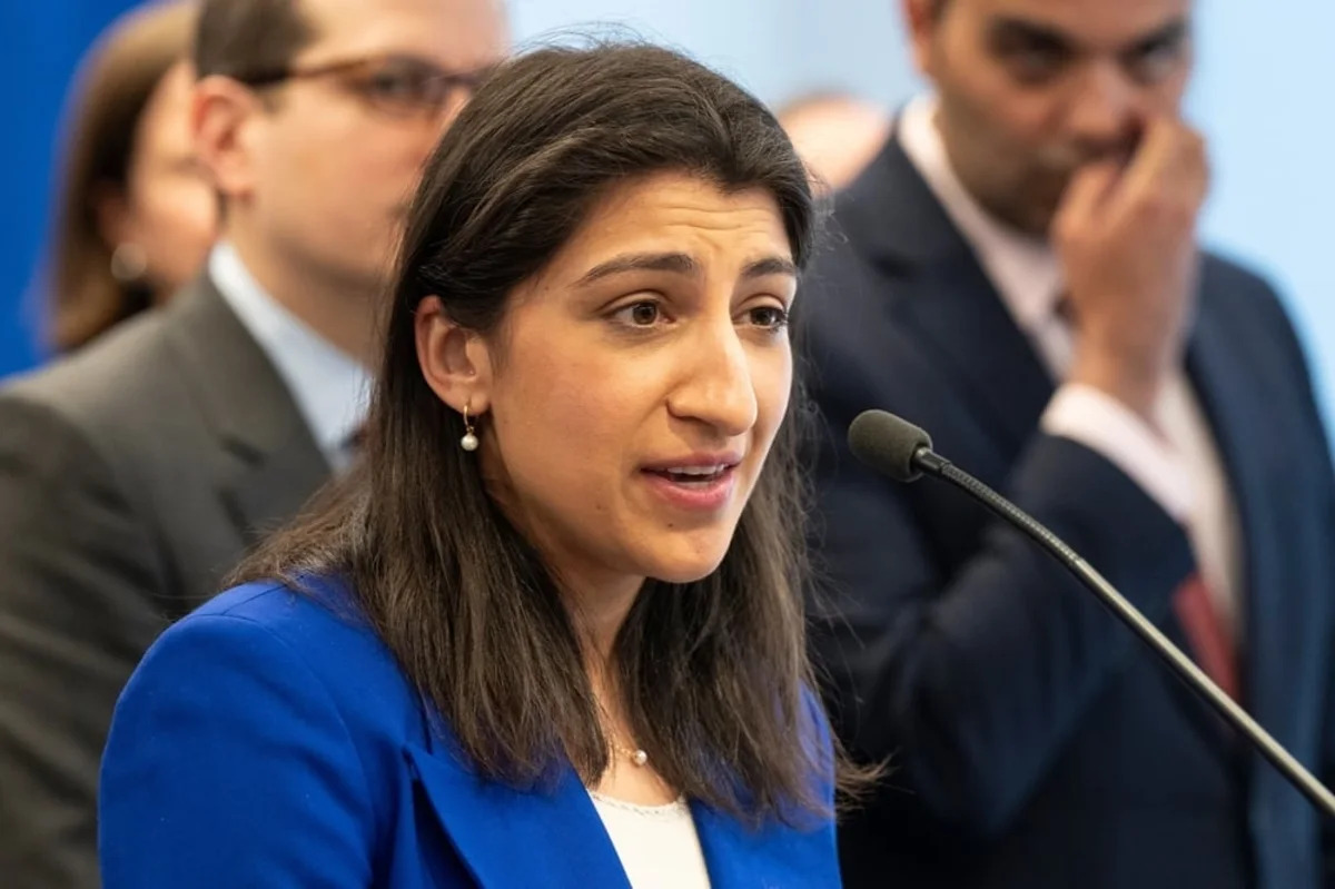 NYC Mayor Zohran Mamdani Taps Amazon and Meta Antitrust Foe Lina Khan for Key Economic Role as Wall Street Watches for a Regulatory Shift