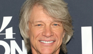 Jon Bon Jovi abruptly ends New York City concert due to illness