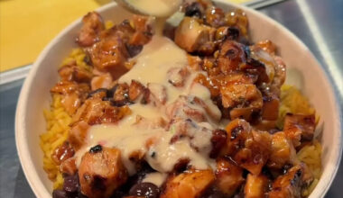 This Brooklyn Spot Is Serving A Honey Chipotle Chicken Bowl That Might Officially Dethrone Chipotle