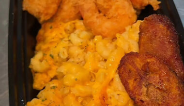 Is This NYC Spot’s Mac and Cheese the Craziest Comfort Food Platter in the City
