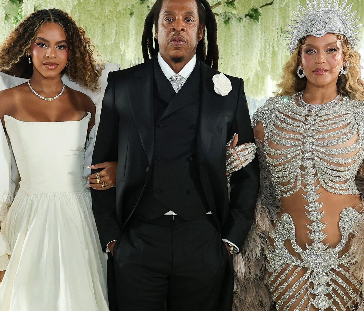 Beyoncé, Blue Ivy Carter Perform Onstage During Jay-Z’s NYC Concert